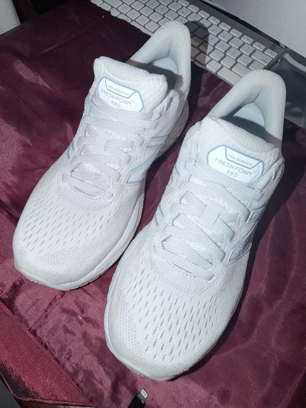New Balance Fresh Foam X 880v11 Women's Running Shoes White / Ice Blue Size 7.5